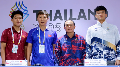 គ្រូបង្វឹក Kim Sang Sik សង្ឃឹមថាក្រុម U22 វៀតណាមនឹងបញ្ចប់ឆ្នាំ 2025 ជាមួយនឹងមេដាយមាស SEA Games។