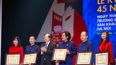 Skolen for mange generasjoner av vietnamesiske kunstnere feirer sitt 45-årsjubileum.