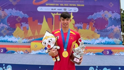 Sukan SEA ke-33, pagi 18 Disember: Perenang Nguyen Huy Hoang 'menunggang ombak' untuk memburu emas.