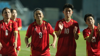 Vietnam women's national team receives 1.5 billion VND in prize money, Huynh Nhu hints at retirement.