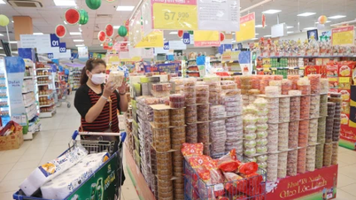 Sôi động thị trường bán lẻ cuối năm