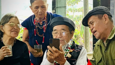 イ・コンの伝統文化の「生きた博物館」が、98歳になったヤン氏のもとに戻ってきた。