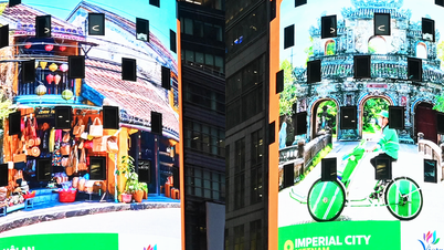 Cyclos, jalan-jalan bandar lama, lempeng Vietnam… Vietnam muncul di Times Square di Amerika.