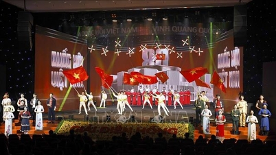 Fourth Dien Hong Award Ceremony: A vivid reflection of the vibrant term of the National Assembly and People's Councils.