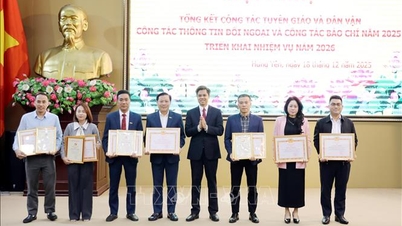 Vietnam News Agency (TTXVN) wins first prize in the Golden Hammer and Sickle Award in Hung Yen province.
