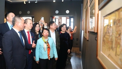 Vernisajul unei expoziții speciale în onoarea renumitului pictor și martir To Ngoc Van.