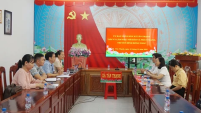 Newspapers and radio and television stations in Dong Thap province are working with Tan Thanh commune on coordinating propaganda efforts.