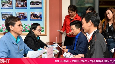 កម្មករជិត ៤០០ នាក់មកពីតំបន់ភ្នំបានចូលរួមក្នុងពិព័រណ៍ការងារនេះ។