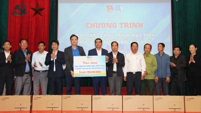 សហភាពយុវជនខេត្តបាក់និញ៖ បរិច្ចាគគម្រោង “ភ្ជាប់ទំនាក់ទំនងឌីជីថល - ជួយកុមារទៅសាលារៀន” និង “ឃុំឆ្លាតវៃ ភូមិឌីជីថល”