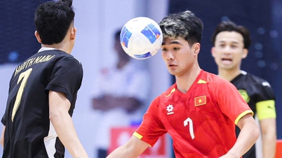 Direktesending av futsalkampen i SEA Games 33 mellom Vietnam og Thailand.