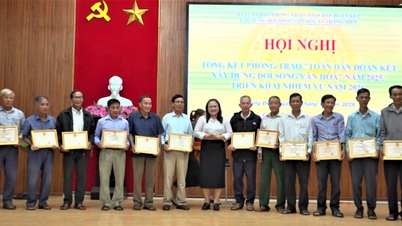 Thang Dien commune recognizes 23 clans as achieving the title of "Cultural Clan" in 2025.