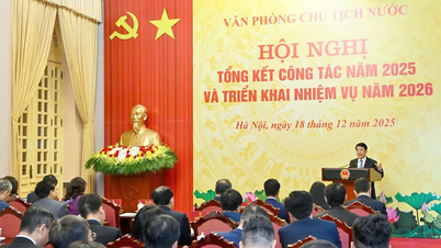 ការិយាល័យប្រធានាធិបតីទទួលបានមេដាយការងារថ្នាក់ទីបី។