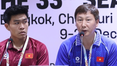 Jurulatih Kim Sang Sik: Pasukan Vietnam B22 bersedia untuk menakluki Pusingan Akhir Kejohanan Asia.