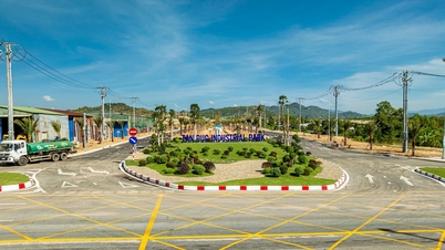 សួនឧស្សាហកម្ម Tan Duc សម្ពោធជាផ្លូវការ។