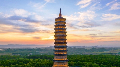 Co kryje w sobie najwyższa pagoda w Azji, która przyciąga turystów w Ninh Binh?