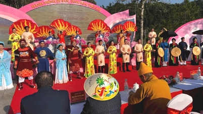 «ស្មារតីដ៏អង់អាចក្លាហានរបស់វ៉ាន់គៀប - ស្មារតីវីរភាពរបស់បាច់ដាំង» ភ្លឺចែងចាំងនៅពិធីបុណ្យអៀនទឺ