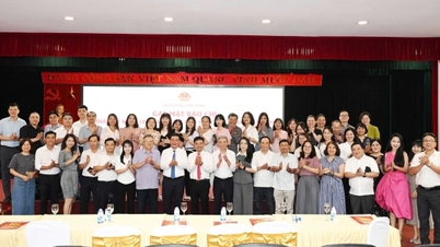Industry and Trade Newspaper leads the flow of economic and trade information.