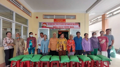 Let's work together to build a more prosperous, beautiful, and civilized Tan Duong homeland.