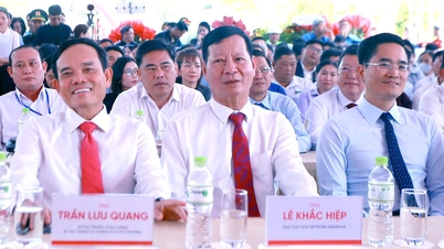 พิธีวางศิลาฤกษ์โครงการทางรถไฟเบ็นถัน - กันจิโอ