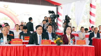 Nguyễn Thi Thanh, a Nemzetgyűlés alelnöke részt vett az észak-déli vasúti felüljáró projekt műszaki megnyitóján Thanh Hoában.