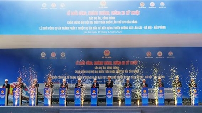 Phó Thủ tướng Bùi Thanh Sơn thực hiện nghi thức khởi công dự án liên quan đường sắt Lào Cai - Hà Nội - Hải Phòng