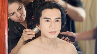 Đan Trường khoe body săn chắc tuổi U50, Ngọc Trinh tạo dáng gợi cảm
