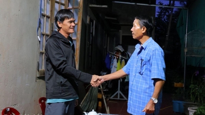 บุคคลผู้เป็นที่เคารพนับถือซึ่งมีบทบาทในการรักษาความสงบสุขของหมู่บ้าน