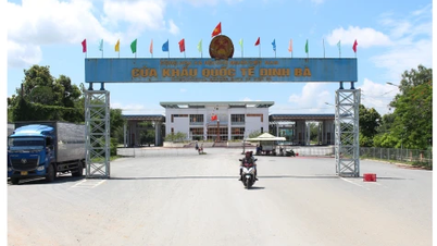 ដុងថាប៖ ការអភិវឌ្ឍពាណិជ្ជកម្មតាមព្រំដែន និងការនាំចេញទំនិញទៅកាន់ទីផ្សារកម្ពុជា។
