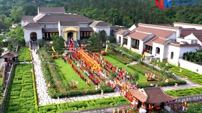La tarde del 20 de diciembre, el Complejo Yen Tu – Vinh Nghiem – Con Son – Kiet Bac recibió el certificado de Patrimonio Cultural Mundial.