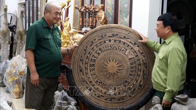 អស់រយៈពេលជាង ៣០ ឆ្នាំមកហើយ យើងបានថែរក្សា និងលើកកម្ពស់សិប្បកម្មចាក់សំរិទ្ធប្រពៃណី។