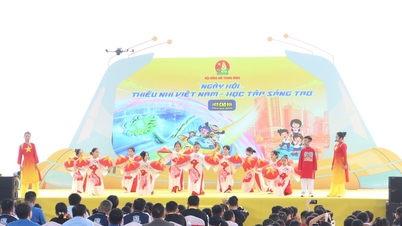 ពិធីបុណ្យ "កុមារវៀតណាម - ការរៀនសូត្រប្រកបដោយភាពច្នៃប្រឌិត" គឺជាព្រឹត្តិការណ៍ដ៏រស់រវើក និងគួរឱ្យរំភើបមួយ។
