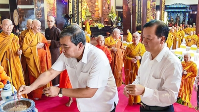 រំលឹកខួបលើកទី ៧១៧ នៃការចូលបរិនិព្វានរបស់ព្រះបាទ ត្រឹន ញ៉ាន តុង ព្រះចៅអធិរាជព្រះពុទ្ធសាសនា។