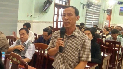 តំណាងរាស្ត្រ​មកពីខេត្ត Gia Lai ជួបជាមួយអ្នកបោះឆ្នោតនៅសង្កាត់ An Nhon Bac។