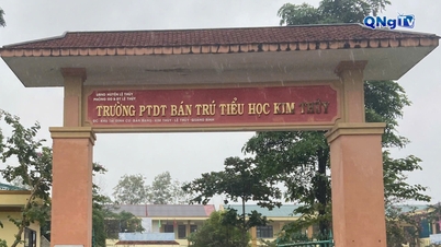 ថ្នាក់ដឹកនាំសាលាពីររូប ត្រូវបានបណ្តេញចេញពីការងារ បន្ទាប់ពីសិស្សានុសិស្សពុលអាហារ។