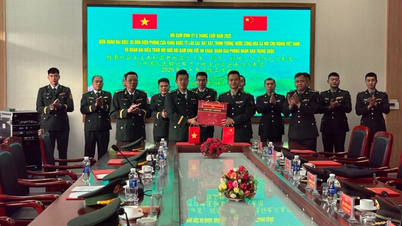 Pembicaraan rutin antara pos penjaga perbatasan di Lao Cai (Vietnam) dan Ha Kou (China)