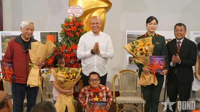 Pembukaan pameran dan peluncuran buku foto "80 Tahun - Vietnam yang Percaya Diri"