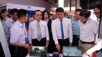 Khanh Hoa: Ceremonia de apertura del Festival de Tecnología Digital 2025: Acelerando los avances en la economía digital