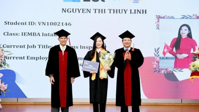 32 nyutdannede masterstudenter mottok vitnemålene sine fra Executive Master of International Business Administration-programmet.