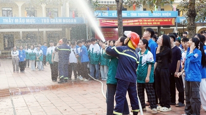 1,600명의 학생들에게 화재 안전 및 탈출 기술 훈련을 제공합니다.
