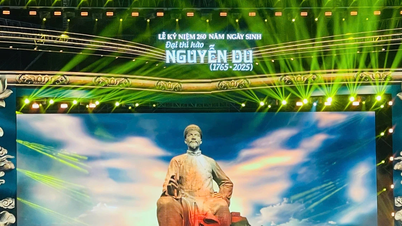 Ha Tinh comemorează 260 de ani de la nașterea marelui poet Nguyen Du.