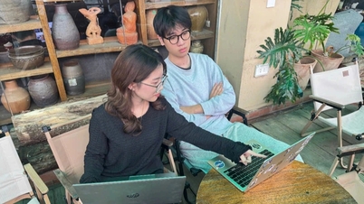 សិស្សានុសិស្សសង្ខេបដោយអន្ទះសារអំពី «អ្វីដែលយើងសម្រេចបានក្នុងឆ្នាំកន្លងមក» ជាមួយ ChatGPT។