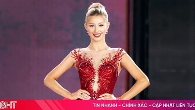 នារី​អាមេរិក​ម្នាក់​គ្រង​មកុដ​ Miss Cosmo 2025