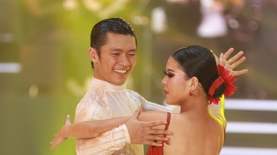 អ្នករាំ ៥០០ នាក់បានបង្កើតកំណត់ត្រាសម្រាប់ចំនួនអ្នកចូលរួមច្រើនបំផុតនៅក្នុងរបាំ Tango ។