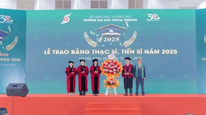 The principal expects master's and doctoral graduates to connect resources for educational development.