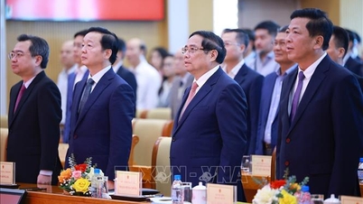 Thủ tướng Phạm Minh Chính dự Hội nghị triển khai nhiệm vụ năm 2026 của Bộ Xây dựng