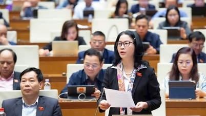 Cette professeure est entièrement dévouée au développement de l'agriculture vietnamienne.