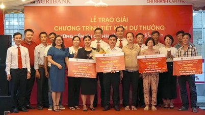 ធនាគារ Agribank សាខា Can Tho ប្រគល់រង្វាន់សម្រាប់កម្មវិធីសន្សំ "ស្ថិរភាពហិរញ្ញវត្ថុ - វិបុលភាព និងសុខុមាលភាព"។