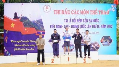 Sôi nổi thi đấu và trao giải các môn Đẩy gậy, Tù lu và Kéo co tại Lễ hội Ném còn ba nước Việt Nam – Lào – Trung Quốc lần thứ IX