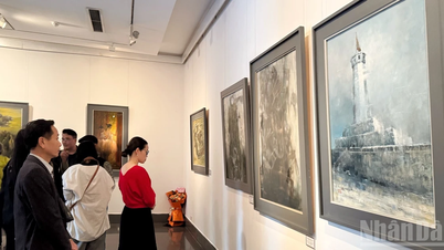 응우옌 쫑 타이의 그림 속에는 기억의 심연에서 떠오르는 성찰들이 담겨 있다.