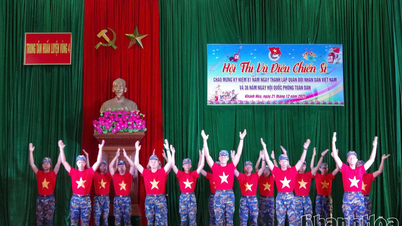 The Naval Region 4 Training Center organized the "Soldier's Dance" competition.